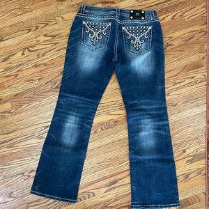 Miss Me jeans boot cut 34, never worn, mint condition, new without tags